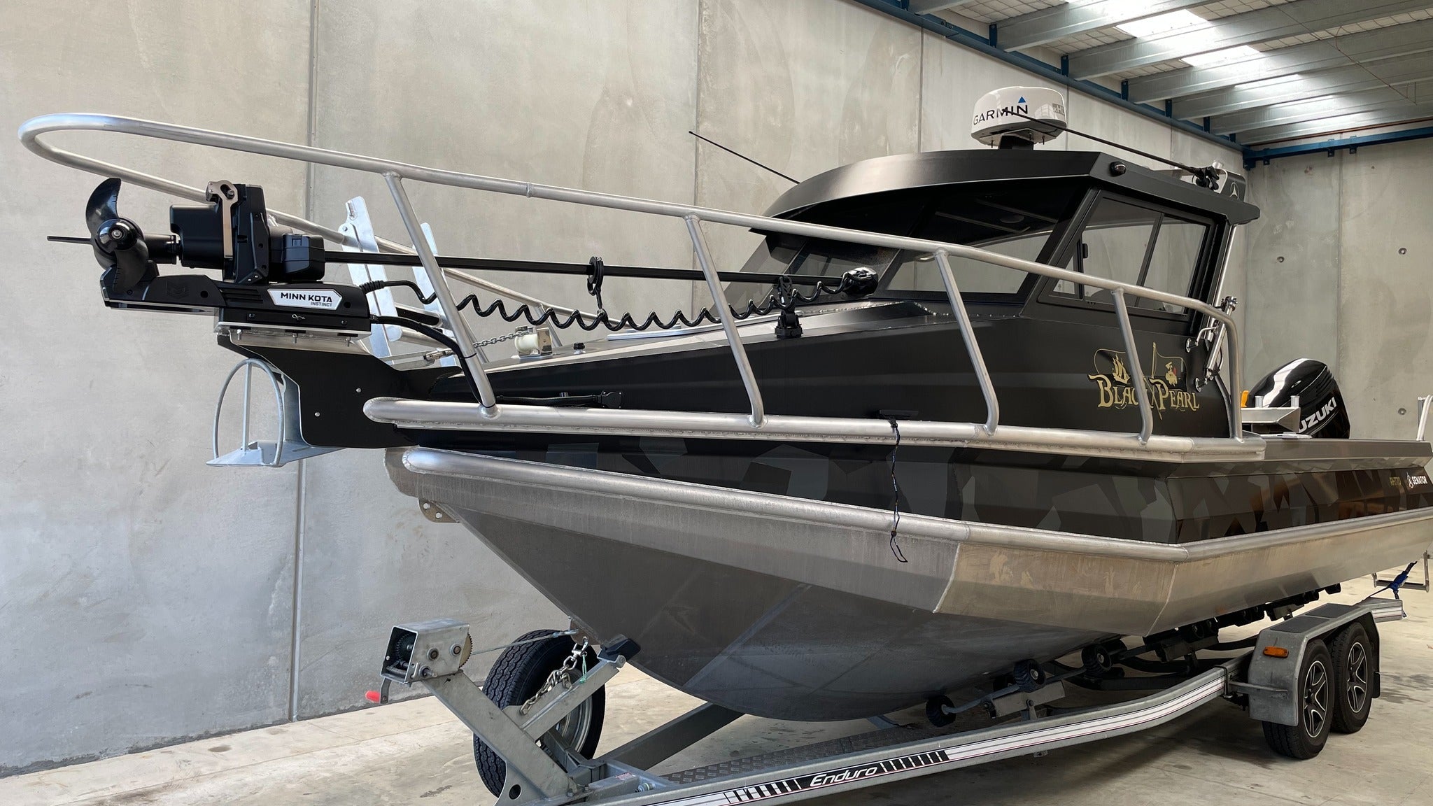 Senator RH770 with Minn Kota Quest motor