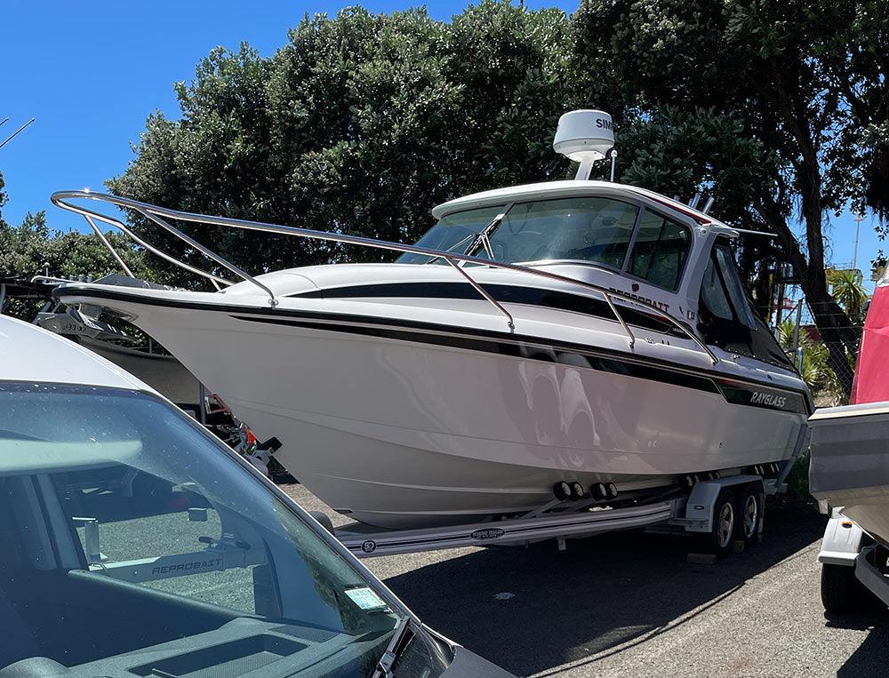 Simrad EVO 3S 16” Upgrade on a Rayglass 2800