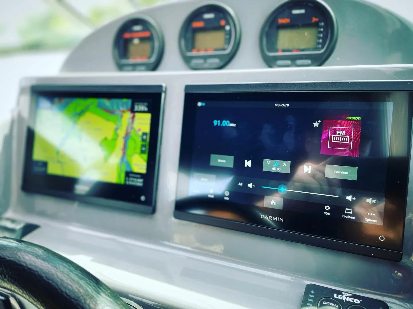 Rayglass 2150 Garmin dash upgrade