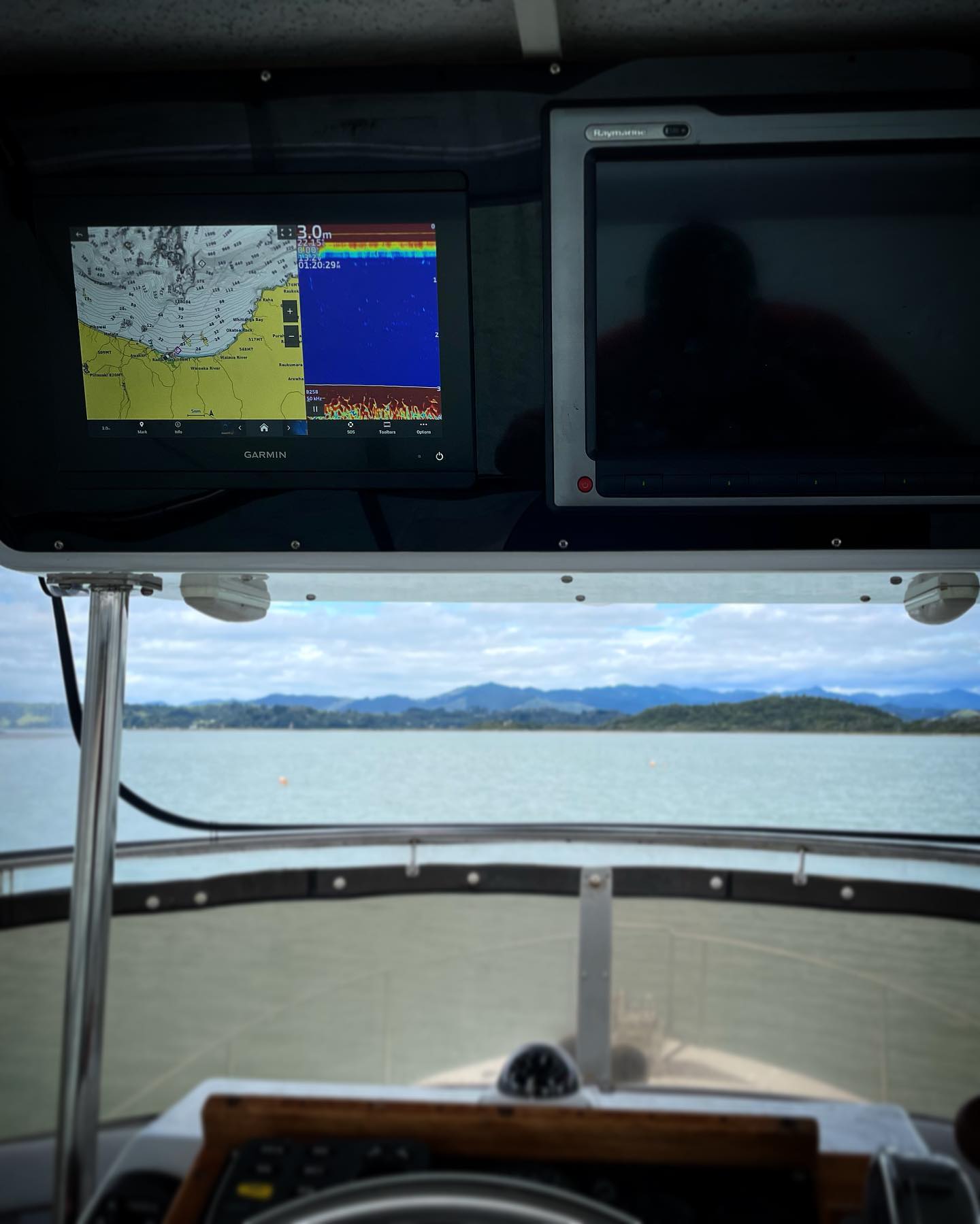 Garmin GPSMAP 8412XSV installation on Ohope launch